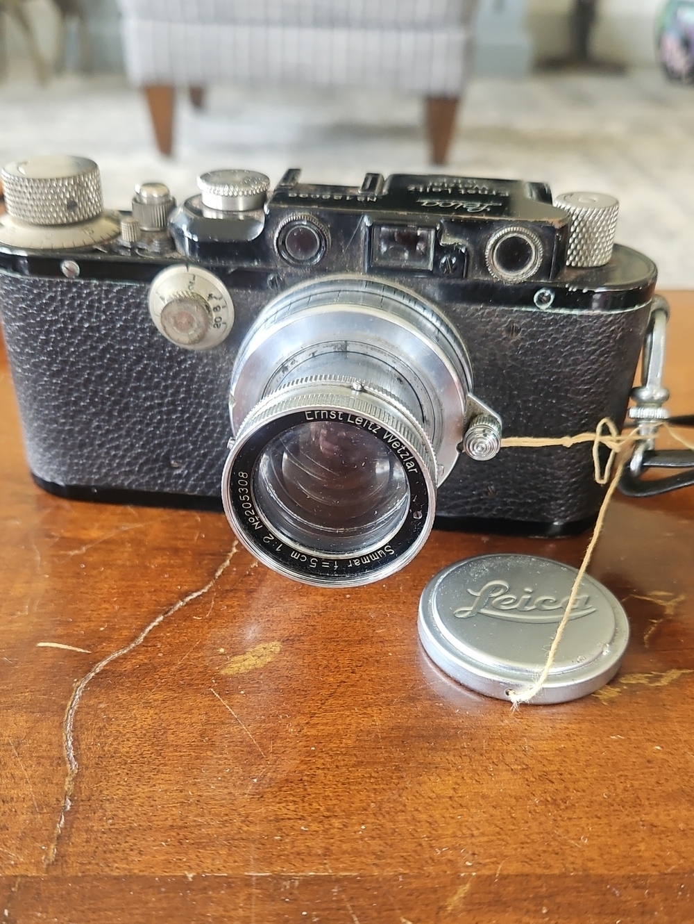 1930's Leica black body with silver lens and cap rangefinder camera